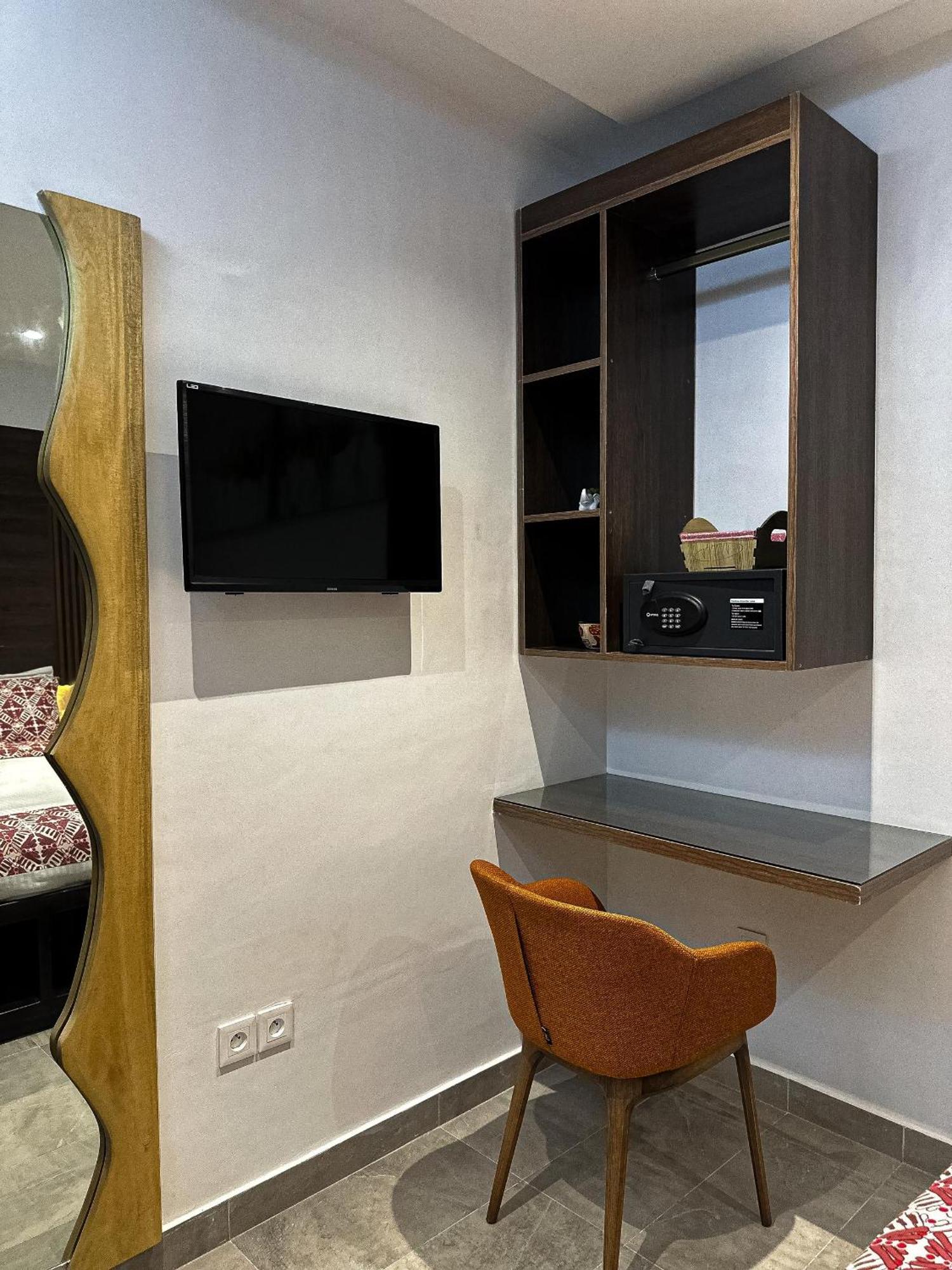 Klik Klak Appart Hotel Kotonu Zewnętrze zdjęcie